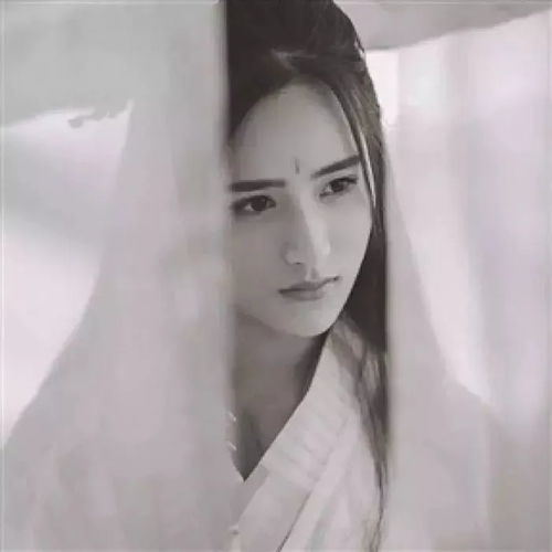仙气古风女生头像初夏的微风刚刚好,但也不及你的微笑