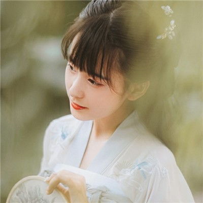 两周过后,青鸟齐飞,桃花起舞,旧情点亮,猝不及防,爱情不散场感情