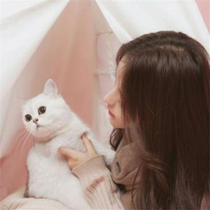 女生20多岁头像高清宠物