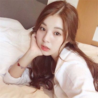 可爱的头像女生小清新,青春里的那一抹迷人的微笑