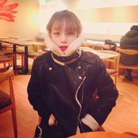 青春美女的个性头像没有一个拥抱可以投奔