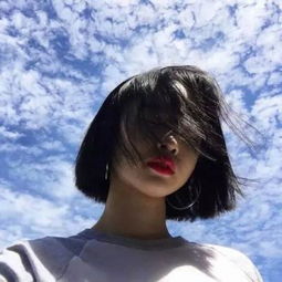 甜美可爱美少女头像爱搞怪遇见对的人不要说永远要说珍惜