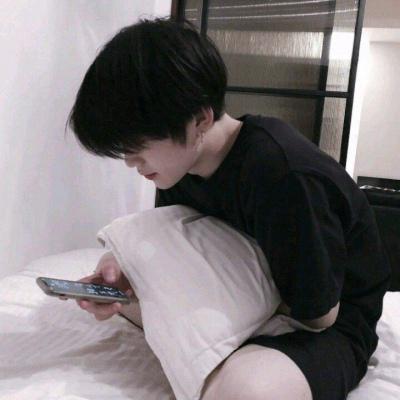孤独黑暗头像女生真人伤感男人