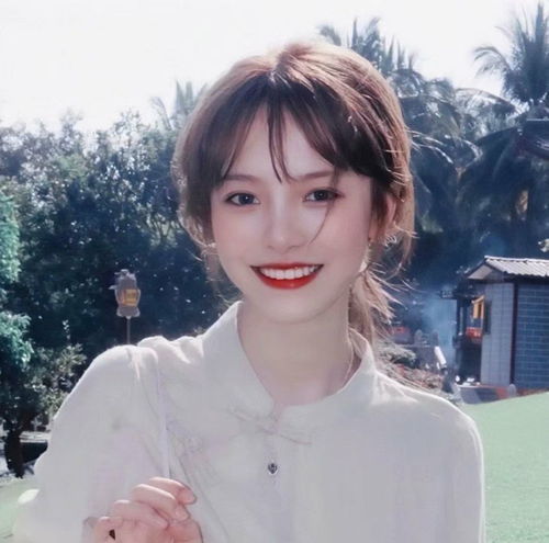 女生头像真人杂图无水印