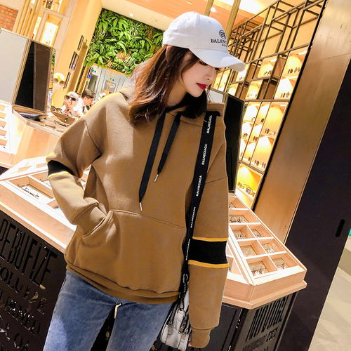 听我的穿卫衣不要配小脚裤看下图女人怎么穿,人见人夸瘦美嫩