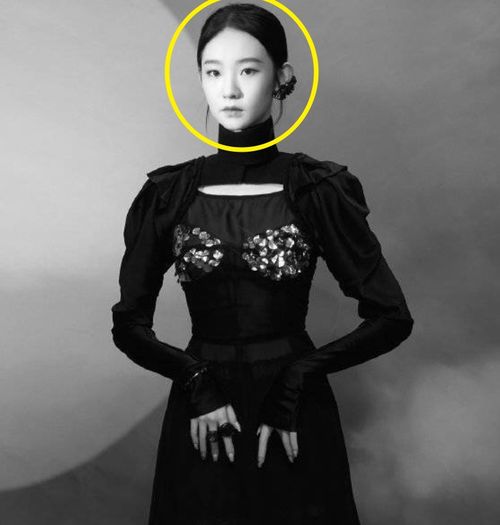 硬糖少女黑白大片赵粤假小子,郑乃馨不再可爱,希林的脸没搞错