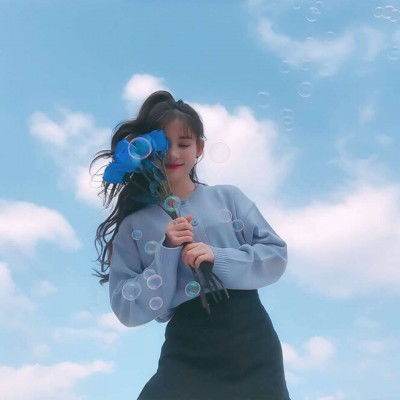 抖音上大热巨火的女生个性头像