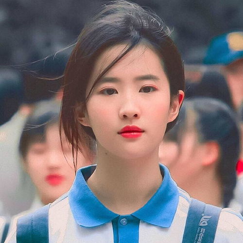 大家对美女和丑女的态度果然不一样