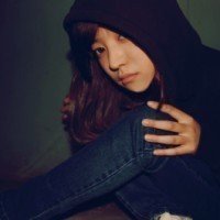 qq帅气冷酷女生头像