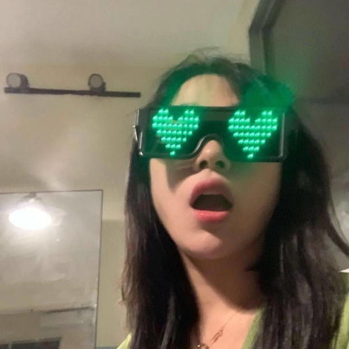 可爱又沙雕的头像
