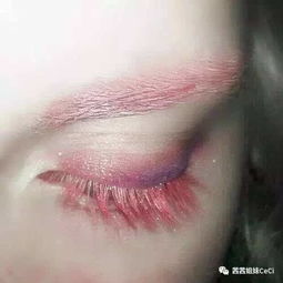 彩色睫毛羽毛眉,能不能别给自己加这么多戏