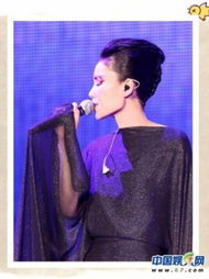 杨幂宋慧乔董洁佟丽娅刘诗诗女星完美侧脸线条大比拼