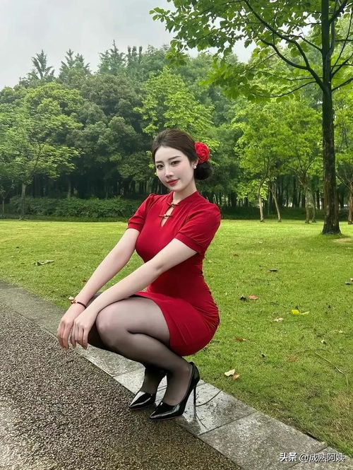 长腿美女气质如兰,身材婀娜多姿