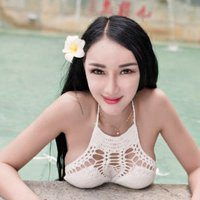 美女你男神在这里的带字图片大全