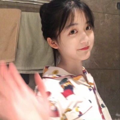 校服穿着像阿姨,按照这3个方式穿,小心被男神撩