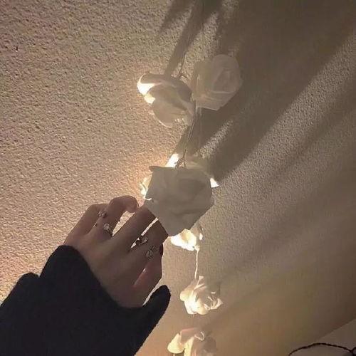 微信头像简约干净阳光治愈女治愈