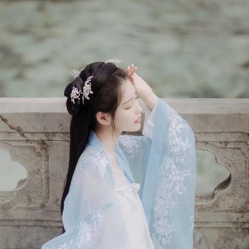 唯美意境古风女生头像晓阴无赖似穷秋淡烟流水画屏幽