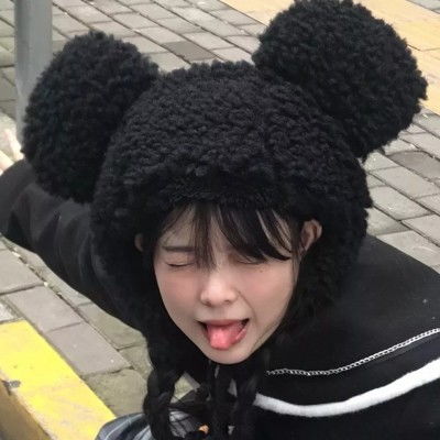 有点沙雕的可爱女生头像