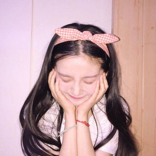 头像女可爱萌小孩嘟嘴浓妆