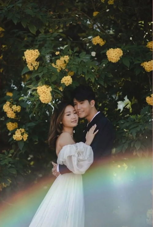 婚照曝光29岁人气男歌手求婚成功,网红女友仙气婚纱尽显好身材