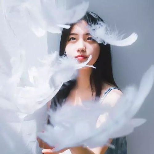 12岁女孩头像简单大方李典
