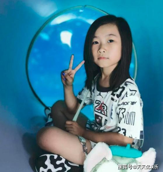 岳云鹏女儿长开了,陆毅女儿依然大长腿,焦恩俊女儿已进娱乐圈