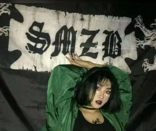 最近绿色女生头像火了,搭配钻石妆给你满满的少女感