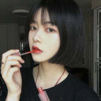 显得很干净的女生头像,漂亮的女生不喜欢都难