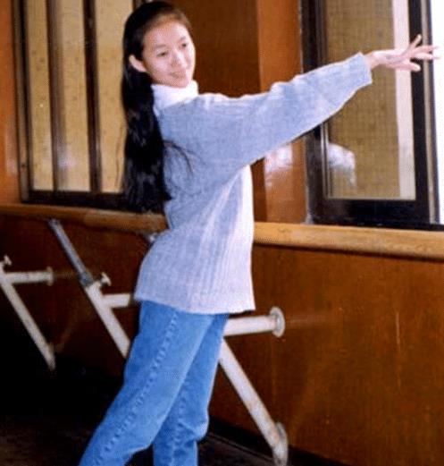 章子怡17岁时有多撩人大学时期旧照曝光,这才是真正的玉女