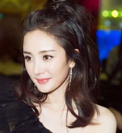 有品味的女人,很少素颜出门,早上多做3步,不费时间也精致