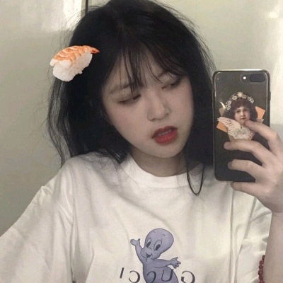 超拽的女生真人头像
