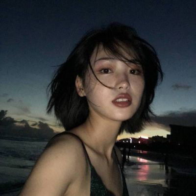 很丧的头像女生真人图片很丧的女生使用的头像