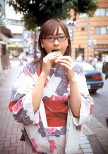 日本美女助力足球甜美可人