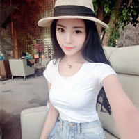 戴帽子女生头像