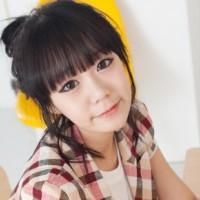 能帮我找到这个图片的另一个姐妹头像吗
