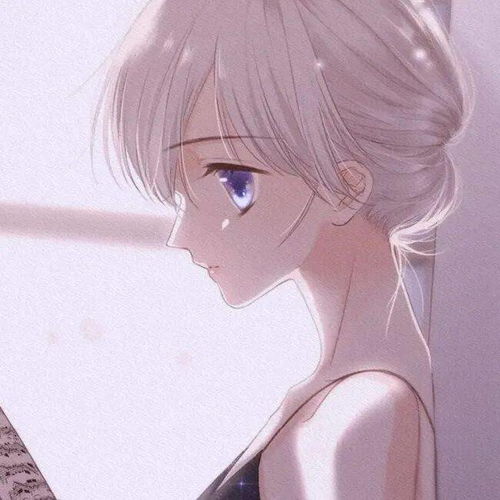 动漫女生头像快乐一点