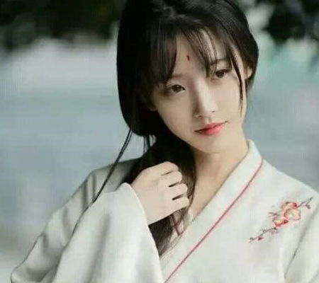 最近大火的桃花辫,跟汉服简直绝配网友初恋的感觉