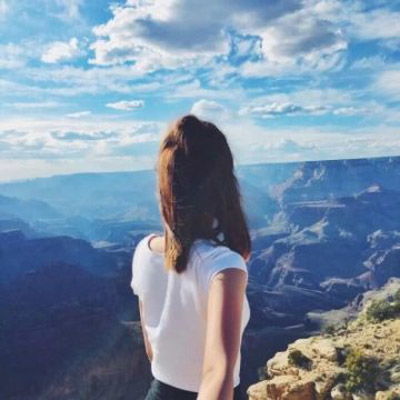 海边背影女唯美头像图片孤独海边优雅背影女生微信头像