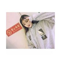 头像女加白色边框高冷