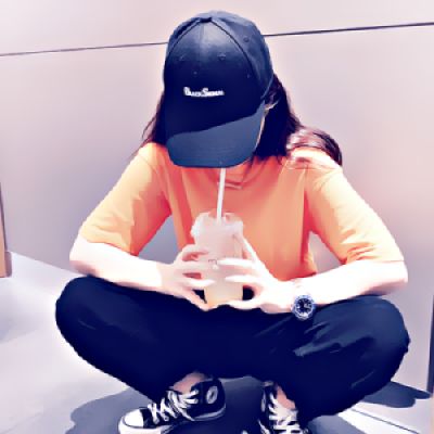 年轻的美女头像时尚苗条美女太有气质了