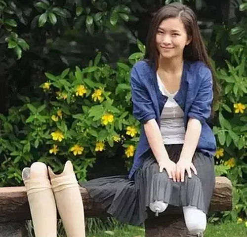 丧女图片头像廖智