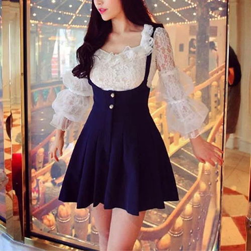 身高有优势的女孩子,穿露肩的衣服会更惹眼