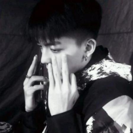 适合男生的微信头像,高冷帅气不用真可惜了