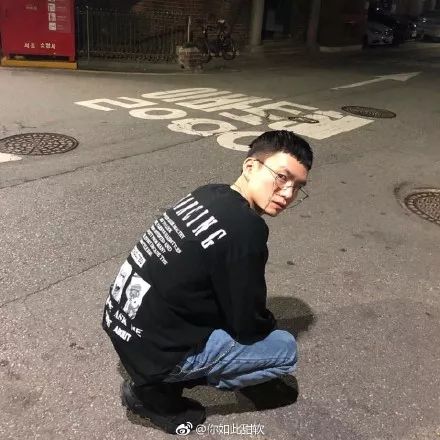 no33很多女生都想趁着世界杯去清吧看小哥哥,所以你的发型要搞帅点,人才会好看...