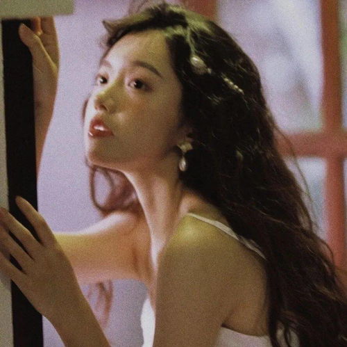女生头像想把脑子拿出来寄给你