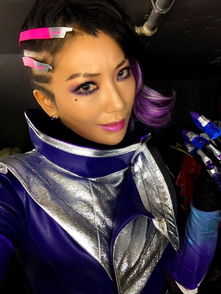 敬业韩国美女为cos守望先锋黑影剃头神还原