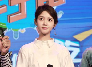 吃货少女陈瑶卖萌求吃饱期盼吃光全宇宙