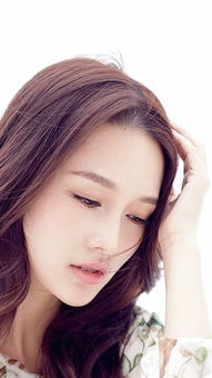李沁一个清新女孩这种感觉清新灵动,一个微笑就会让人着迷