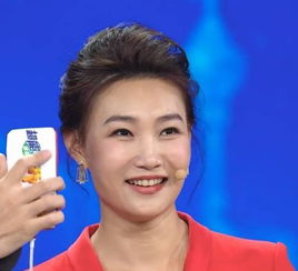 41岁的央视荧屏女王之一,戴12年的假发取下后像明星,少女味爆棚