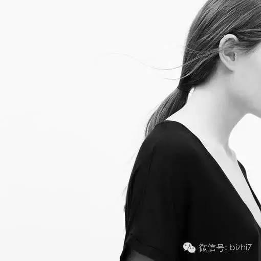 女生黑白伤感头像所有的失望与无奈都不知所措